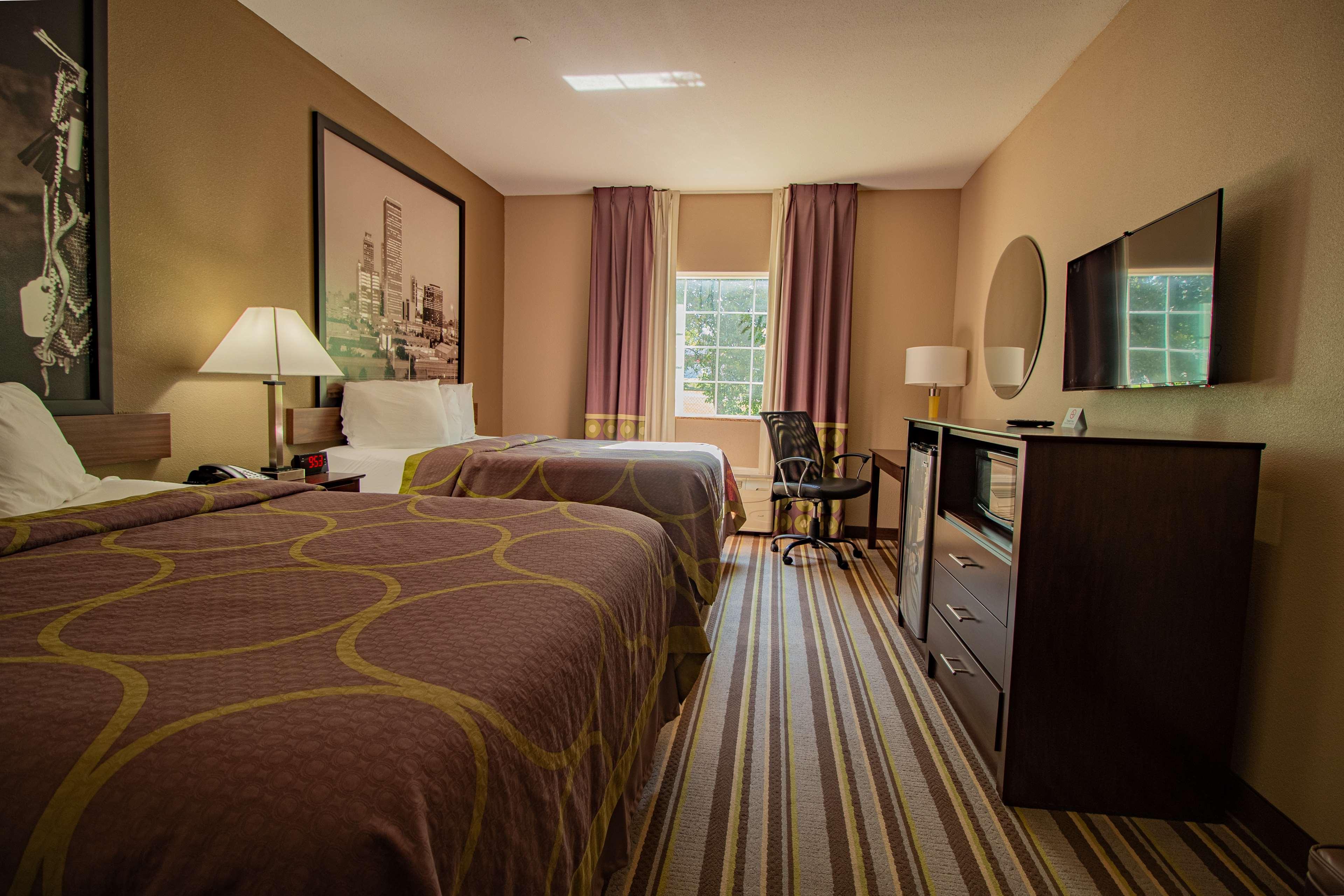 Surestay Plus Hotel By Best Western Owasso Tulsa North Стая снимка