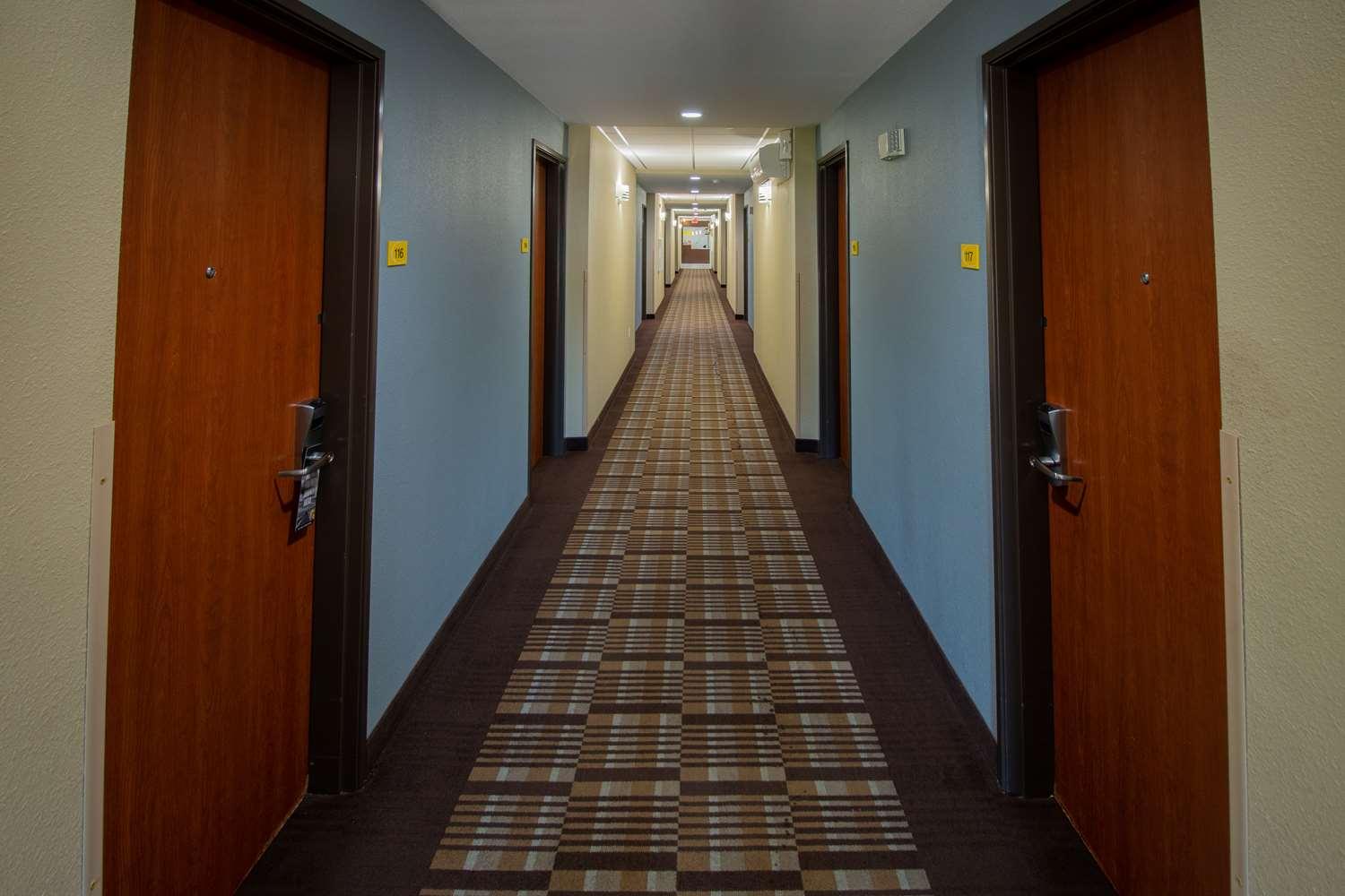 Surestay Plus Hotel By Best Western Owasso Tulsa North Екстериор снимка