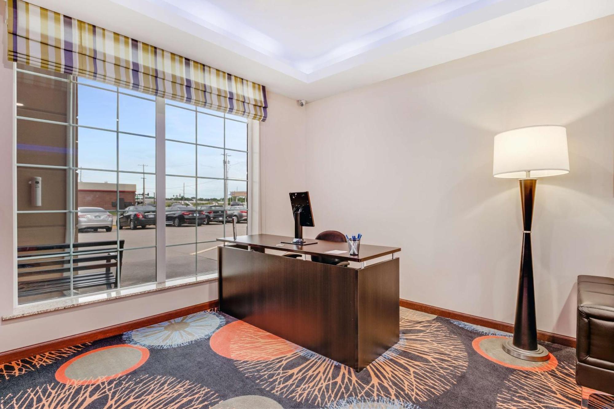 Surestay Plus Hotel By Best Western Owasso Tulsa North Екстериор снимка