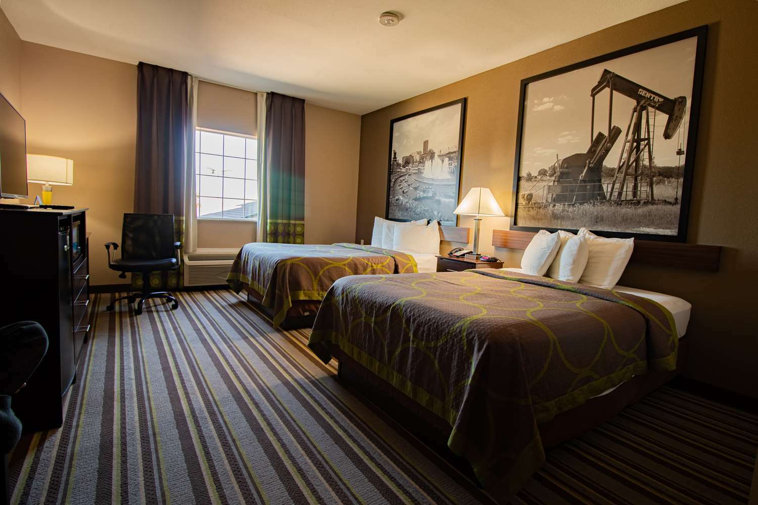Surestay Plus Hotel By Best Western Owasso Tulsa North Стая снимка