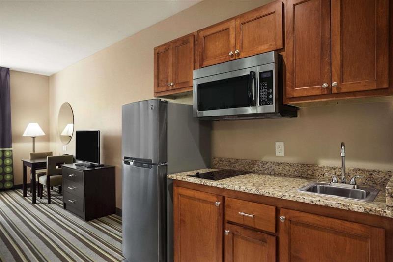 Surestay Plus Hotel By Best Western Owasso Tulsa North Екстериор снимка