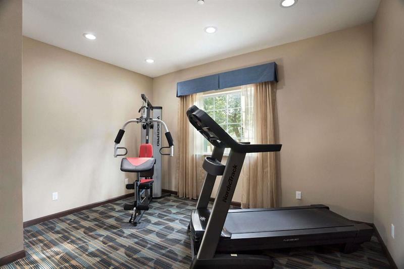 Surestay Plus Hotel By Best Western Owasso Tulsa North Екстериор снимка